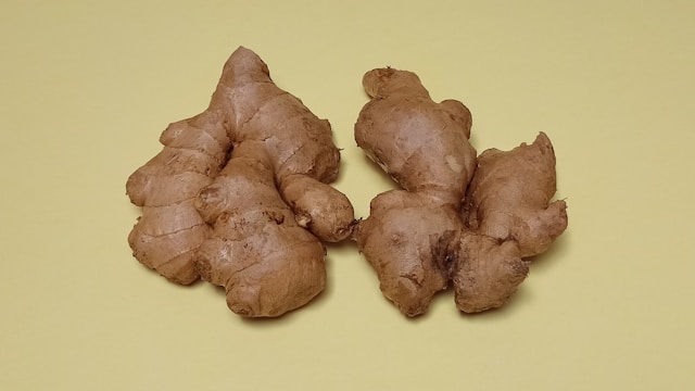 Can Ginger Disrupt Cancer Metabolism? Here’s What Science Says